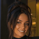 Adél